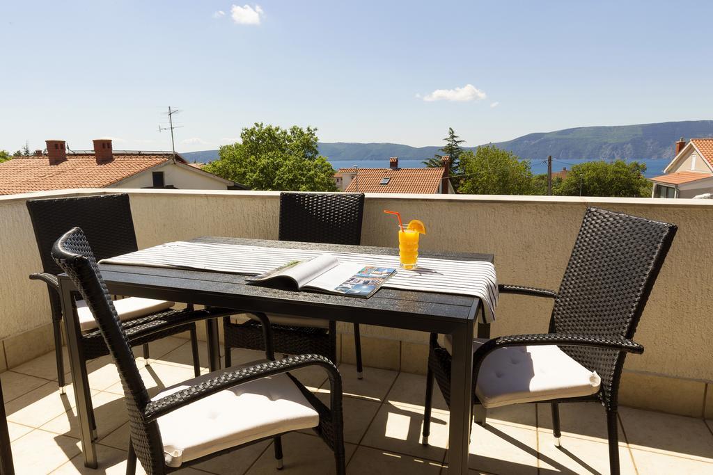 Apartments Renata Pinezići المظهر الخارجي الصورة