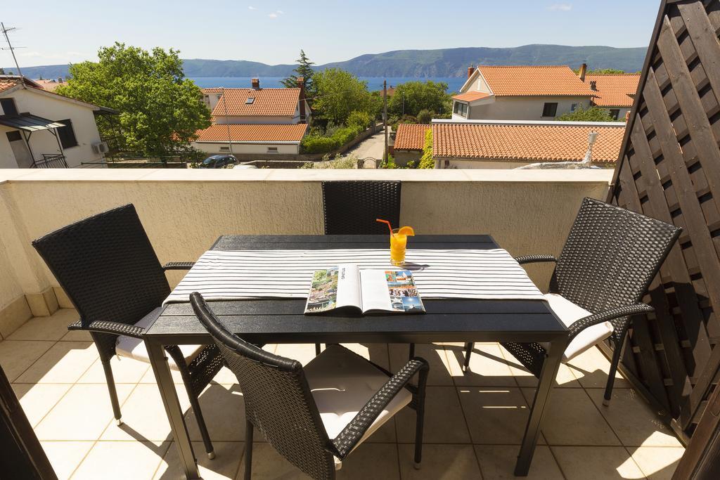 Apartments Renata Pinezići المظهر الخارجي الصورة